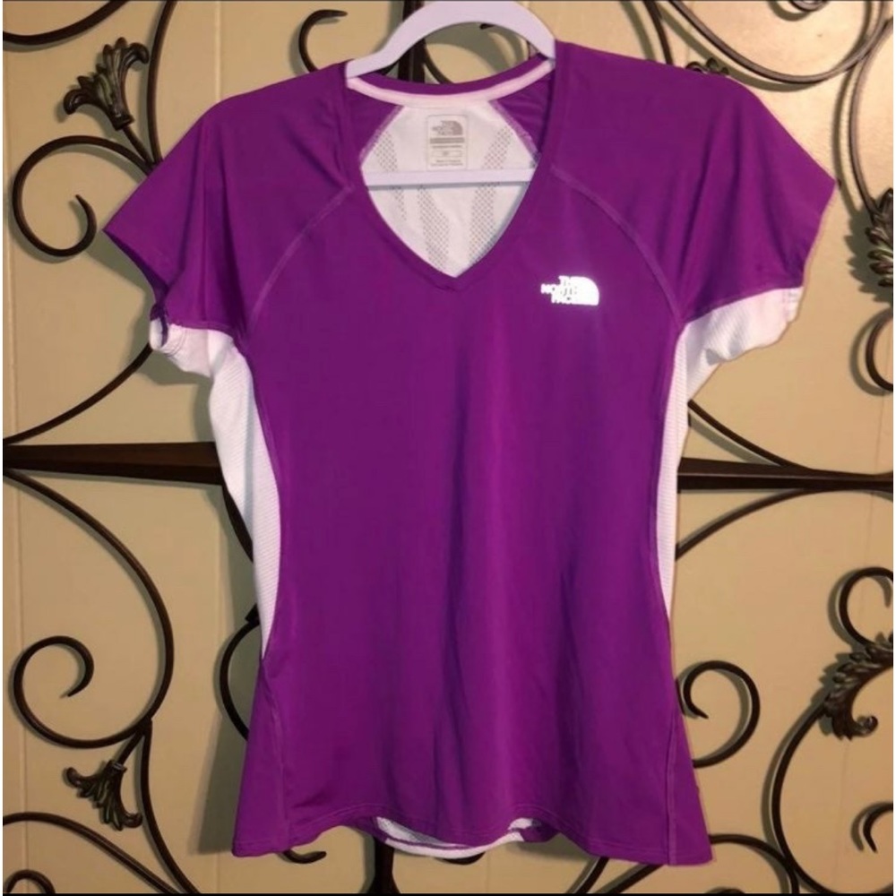 The North Face Flight Series Vapor Wick Sz Small; Vented sides; Perf. material